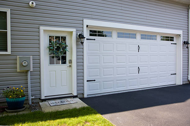 24/7 Emergency Garage Door Panel Replacement experts in Stoneville, NC
